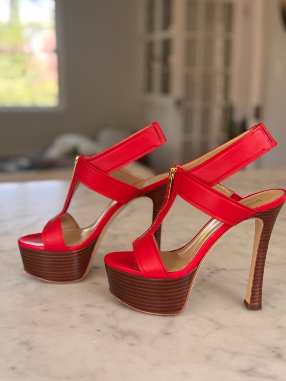 Michael Kors Berkley Leather Red Platform Sandal - Size 6.5 - Picture 2 of 6